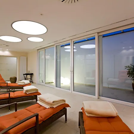 ホテル Sonne レーダ・ヴィーデンブリュック